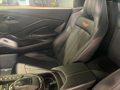 Used 2023 Aston Martin V8 Vantage ROADSTER image 15