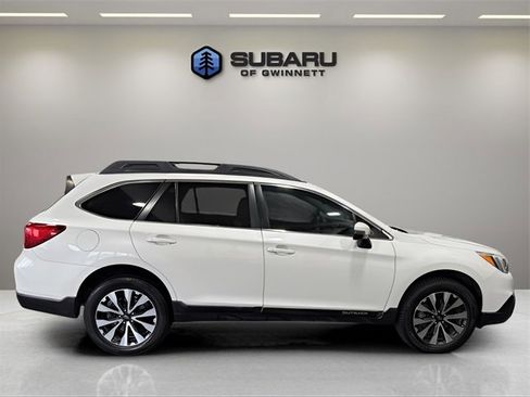 Used 2015 Subaru Outback 3.6R Limited image 6