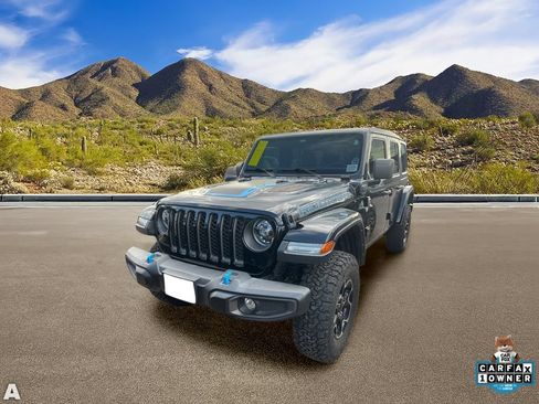 Used 2021 Jeep Wrangler Unlimited Rubicon 4xe w/ Cold Weather Group AWD/4WD image 2