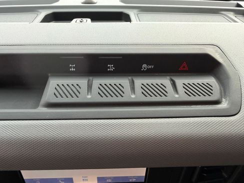 Used 2023 Ford Bronco Black Diamond image 25