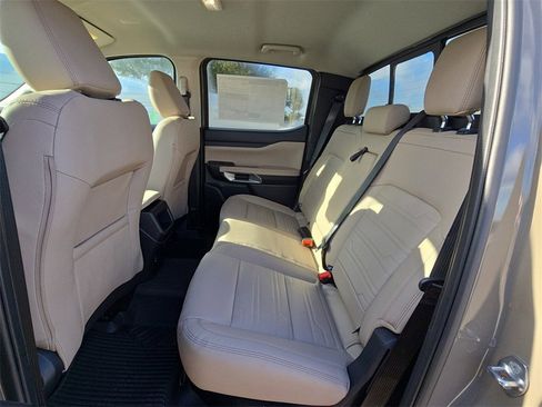 New 2025 Ford Ranger Lariat image 12