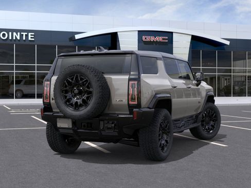 New 2026 GMC Hummer EV SUV w/ LPO, Dark Essentials Package AWD/4WD image 4