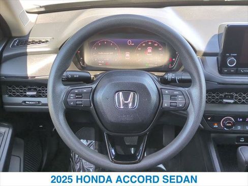 Used 2025 Honda Accord SE image 15
