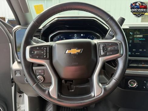 Used 2023 Chevrolet Silverado 1500 LT AWD/4WD image 14