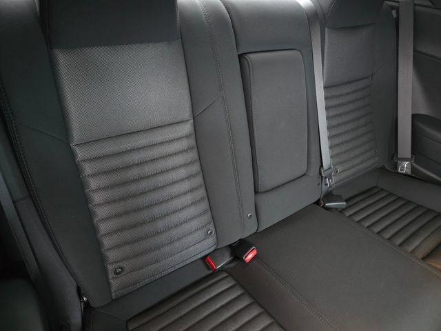 Used 2013 Dodge Challenger R/T RWD image 29