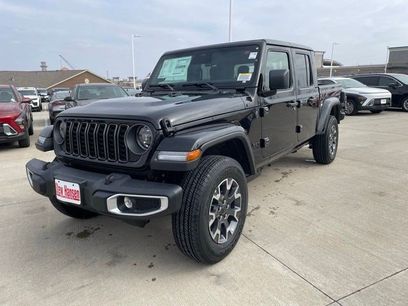 New 2026 Jeep Gladiator Sport