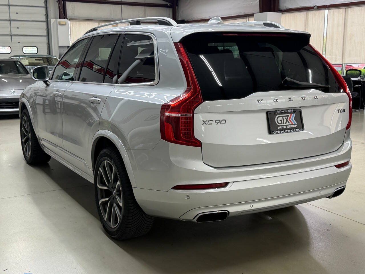 Used 2019 Volvo XC90 T6 Momentum AWD/4WD image 4