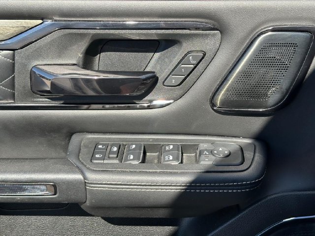 Used 2025 RAM 1500 Limited AWD/4WD image 32