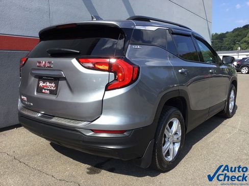Used 2019 GMC Terrain SLE w/ Driver Convenience Package image 10