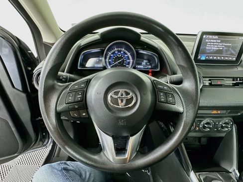 Certified 2017 Toyota Yaris iA FWD image 11