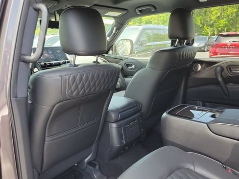 Used 2024 INFINITI QX80 Sensory w/ Cargo Package AWD/4WD image 12