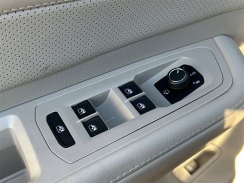 New 2026 Volkswagen Atlas SEL Premium R-Line image 17