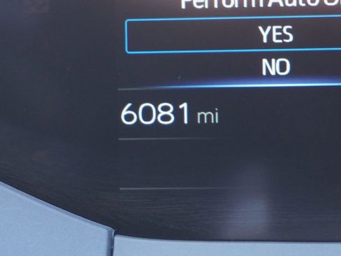 Used 2026 Toyota Prius Plug-In Hybrid image 9