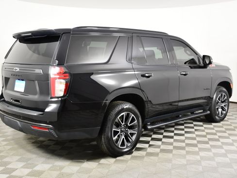 Used 2021 Chevrolet Tahoe Z71 w/ Z71 Off-Road Package AWD/4WD image 6