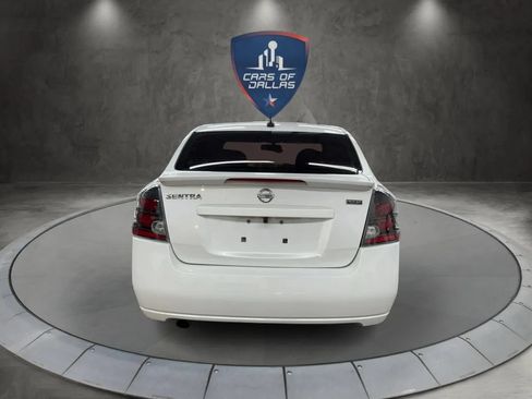 Used 2012 Nissan Sentra 2.0 SR w/ Special Edition Pkg FWD image 4