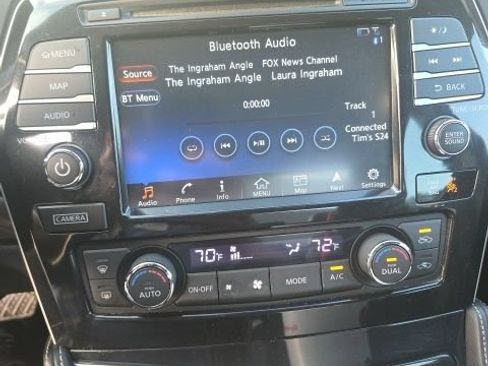Used 2016 Nissan Maxima Platinum FWD image 20