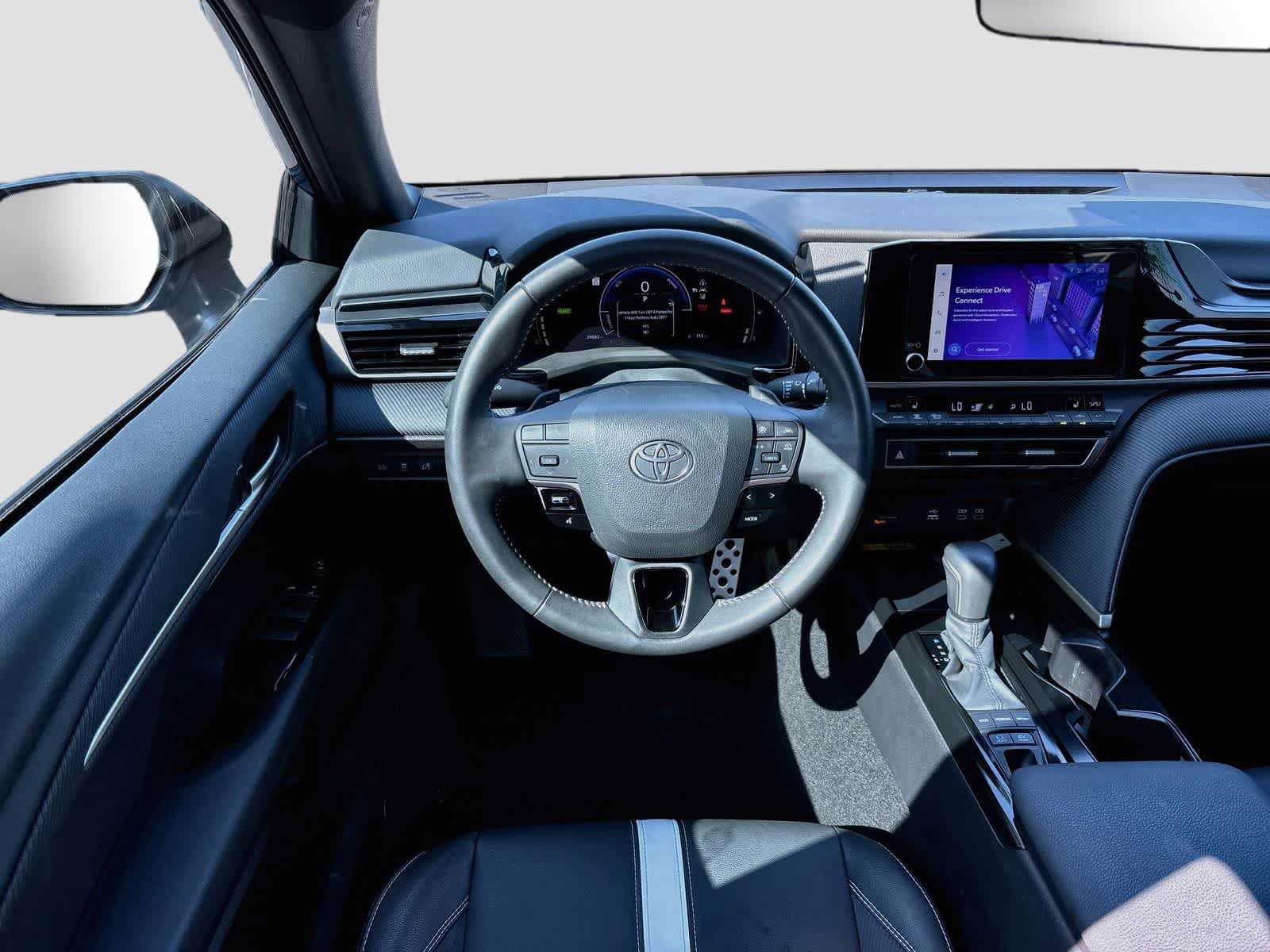 Used 2025 Toyota Camry SE w/ Convenience Package FWD image 23