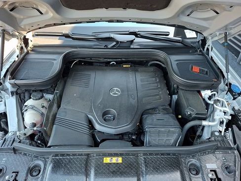 Used 2024 Mercedes-Benz GLS 450 4MATIC image 33