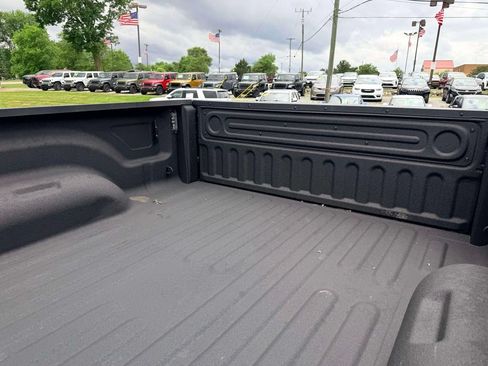 Used 2025 RAM 2500 Big Horn AWD/4WD image 11