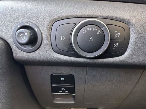 Used 2023 Ford Transit 350 XLT RWD image 18