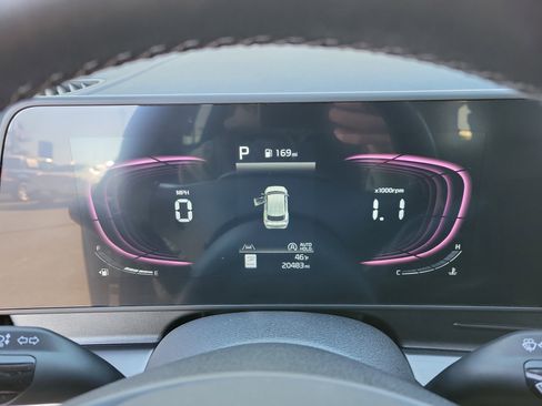 Used 2025 Kia Sportage EX image 23