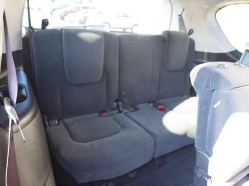 Used 2017 Nissan Armada SV AWD/4WD image 8
