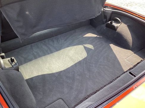 Used 2005 Chevrolet Corvette Coupe w/ Preferred Equipment Group image 27