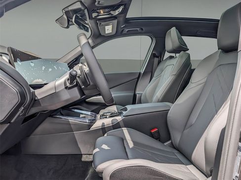 Certified 2025 BMW X3 xDrive30i w/ Premium Package image 11