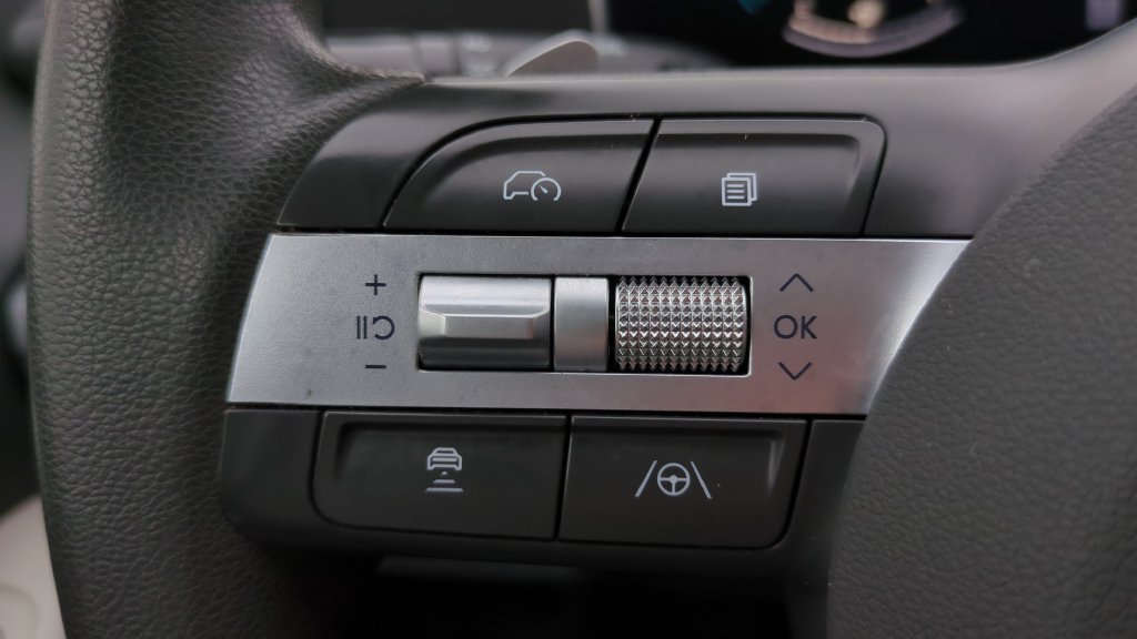 Used 2024 Hyundai Sonata SEL FWD image 19