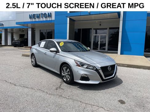 Used 2022 Nissan Altima 2.5 S FWD image 1