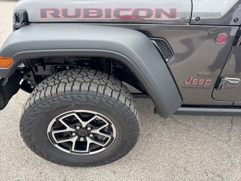 New 2025 Jeep Gladiator Rubicon w/ Convenience Group image 7