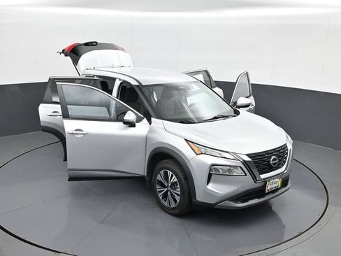 Used 2022 Nissan Rogue SV AWD/4WD image 29