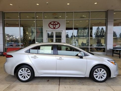 New 2026 Toyota Corolla XLE FWD image 3