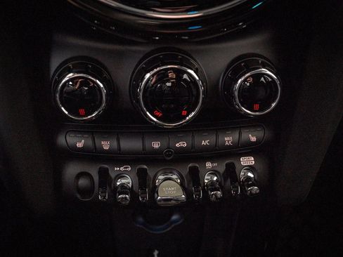 Used 2024 MINI Cooper SE image 36