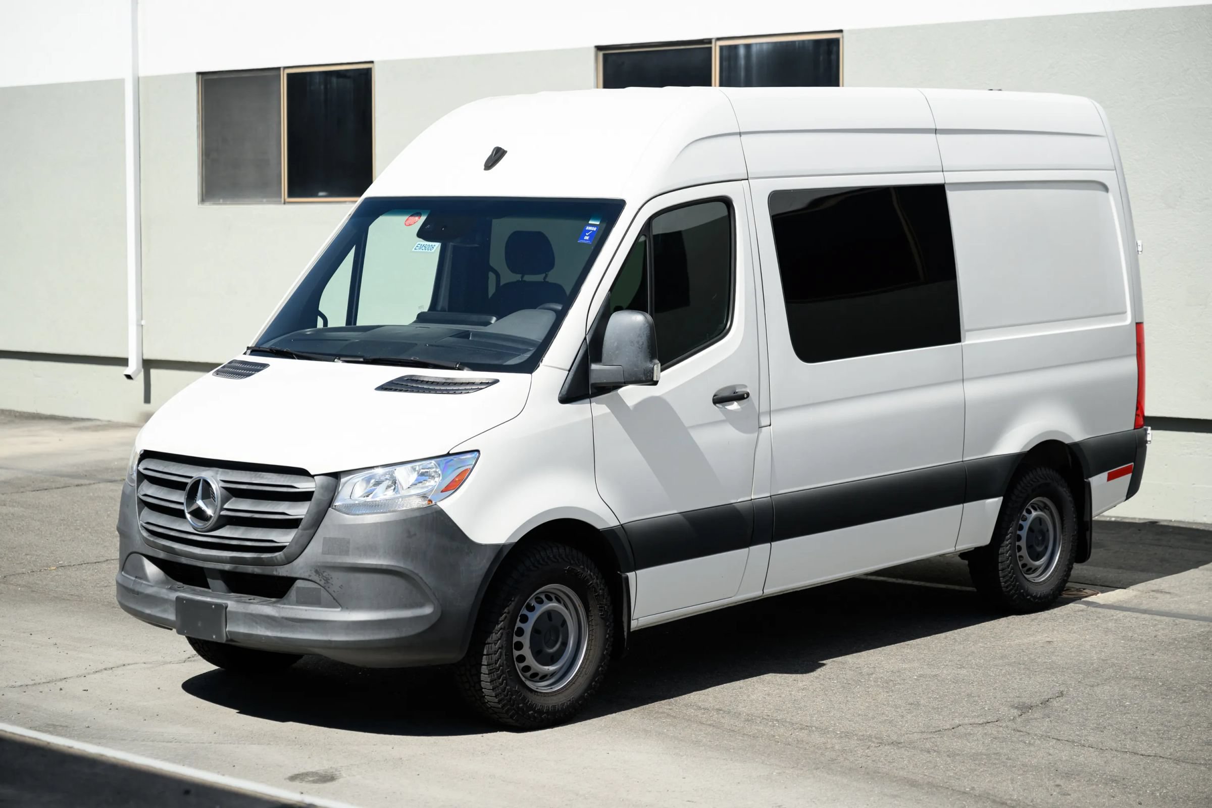 Used 2021 Mercedes-Benz Sprinter 2500 image 21