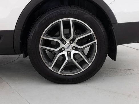 Used 2017 Ford Explorer Sport w/ Equipment Group 401A AWD/4WD image 20