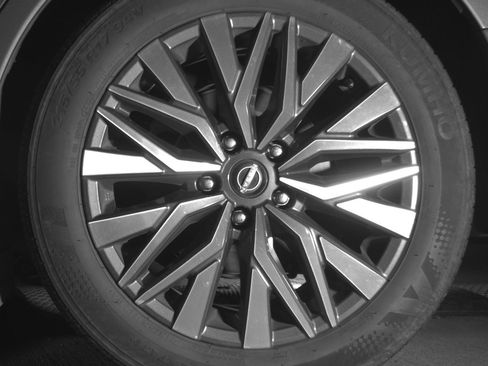 Used 2025 Nissan Altima 2.5 SV image 14