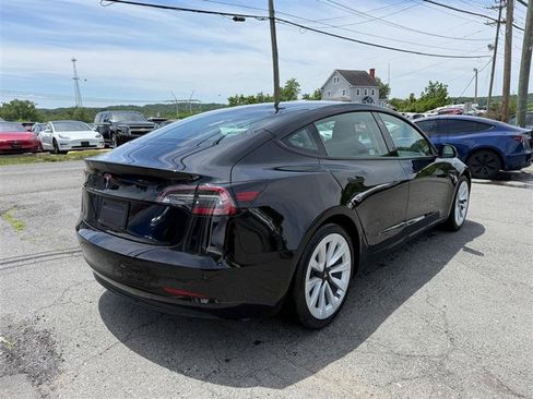 Used 2022 Tesla Model 3 Long Range AWD/4WD image 5