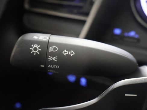 Used 2024 Toyota Camry SE image 38