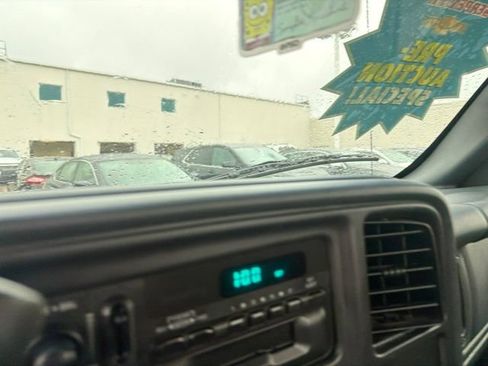 Used 2000 GMC Sierra 1500 SL w/ Convenience Group RWD image 17