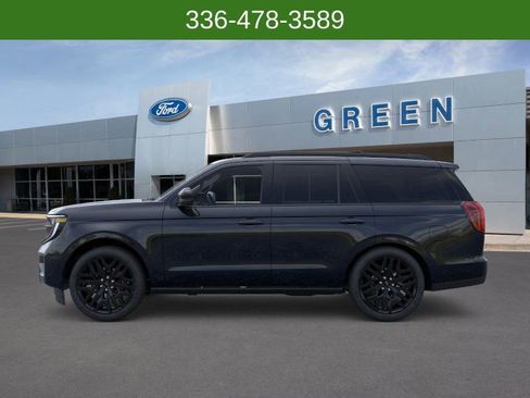 New 2026 Ford Expedition Platinum w/ Stealth Performance Package image 4