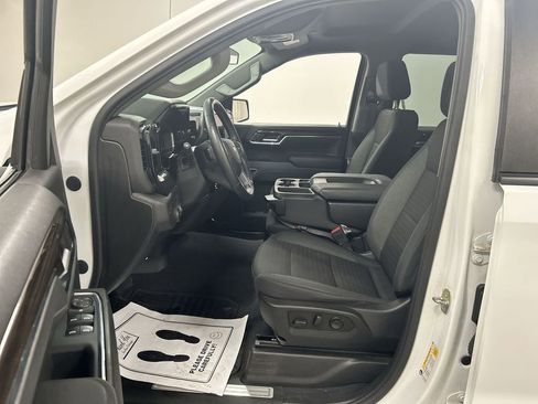 Certified 2024 Chevrolet Silverado 1500 LT AWD/4WD image 9