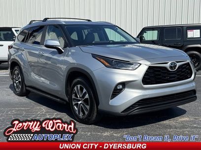 Used 2023 Toyota Highlander XLE
