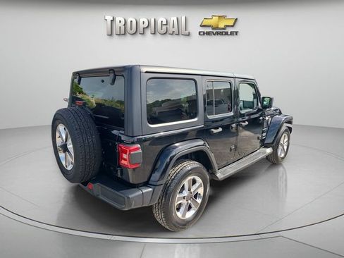 Used 2020 Jeep Wrangler Unlimited Sahara AWD/4WD image 5