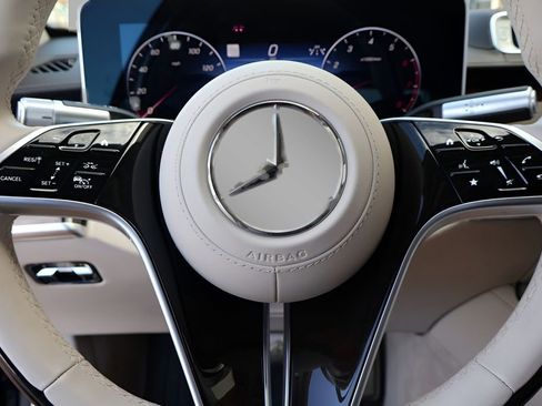 Used 2024 Mercedes-Benz Maybach S 680 4MATIC image 24