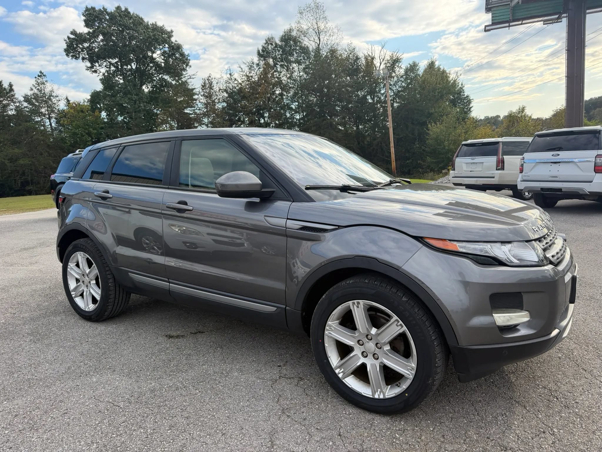 Used 2015 Land Rover Range Rover Evoque Pure Plus AWD/4WD image 15