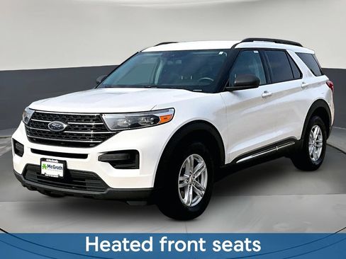 Used 2023 Ford Explorer XLT AWD/4WD image 3
