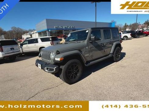 Used 2021 Jeep Wrangler Unlimited Sahara w/ Cold Weather Group image 4