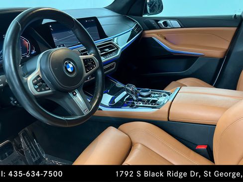 Used 2022 BMW X7 xDrive40i w/ M Sport Package AWD/4WD image 16
