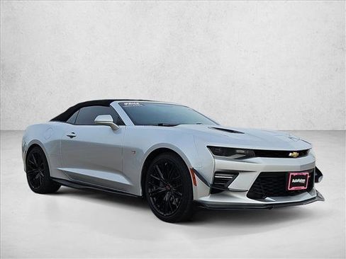 Used 2017 Chevrolet Camaro SS RWD image 3